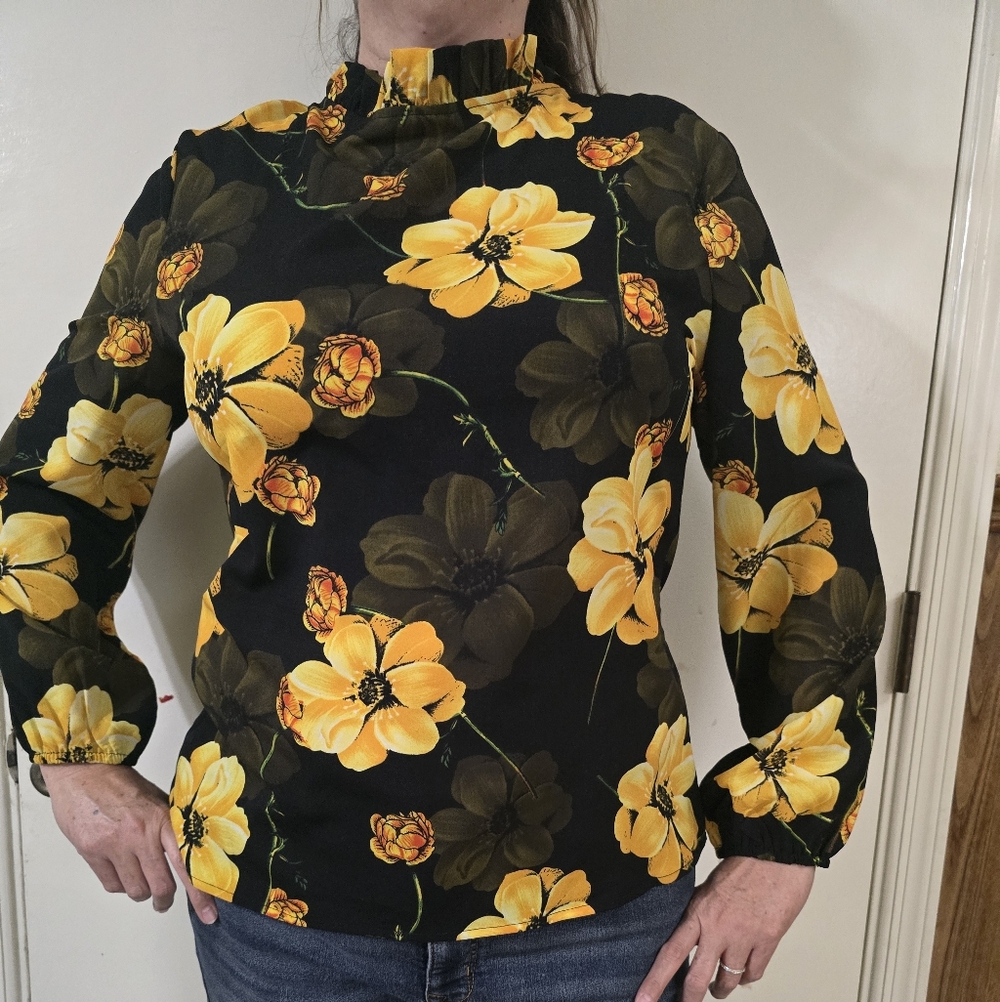 Cute And Elegant Floral Yellow and Black Women's Top